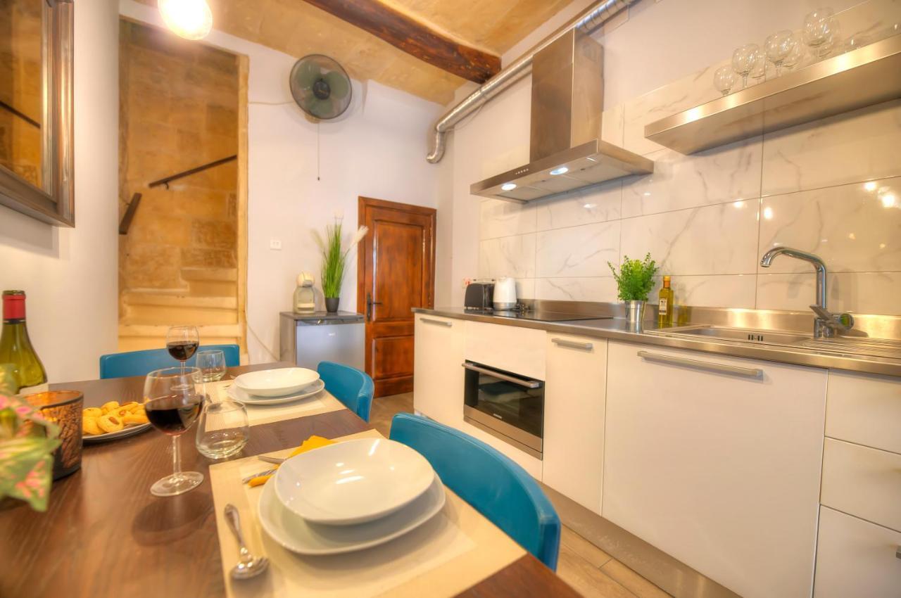 Romantic And Historical Maisonette In The Center Of Valletta Mbal1-1 외부 사진
