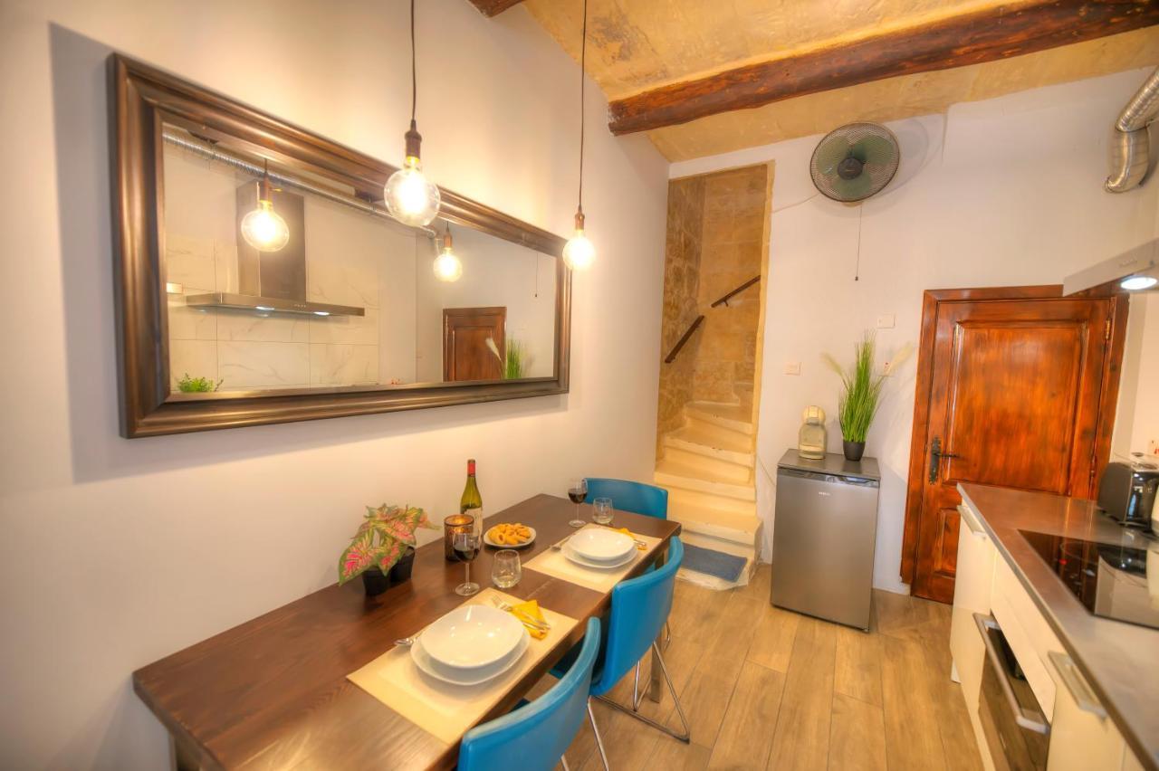 Romantic And Historical Maisonette In The Center Of Valletta Mbal1-1 외부 사진